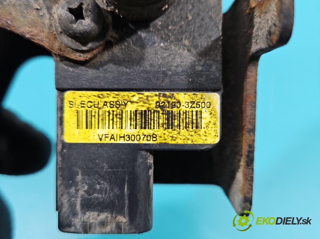 Hyundai I40 1.7 crdi 116 HP manual 85 kW 1685 cm3 5- snímač nastavenia xenon 92190-3Z500 (Snímač)