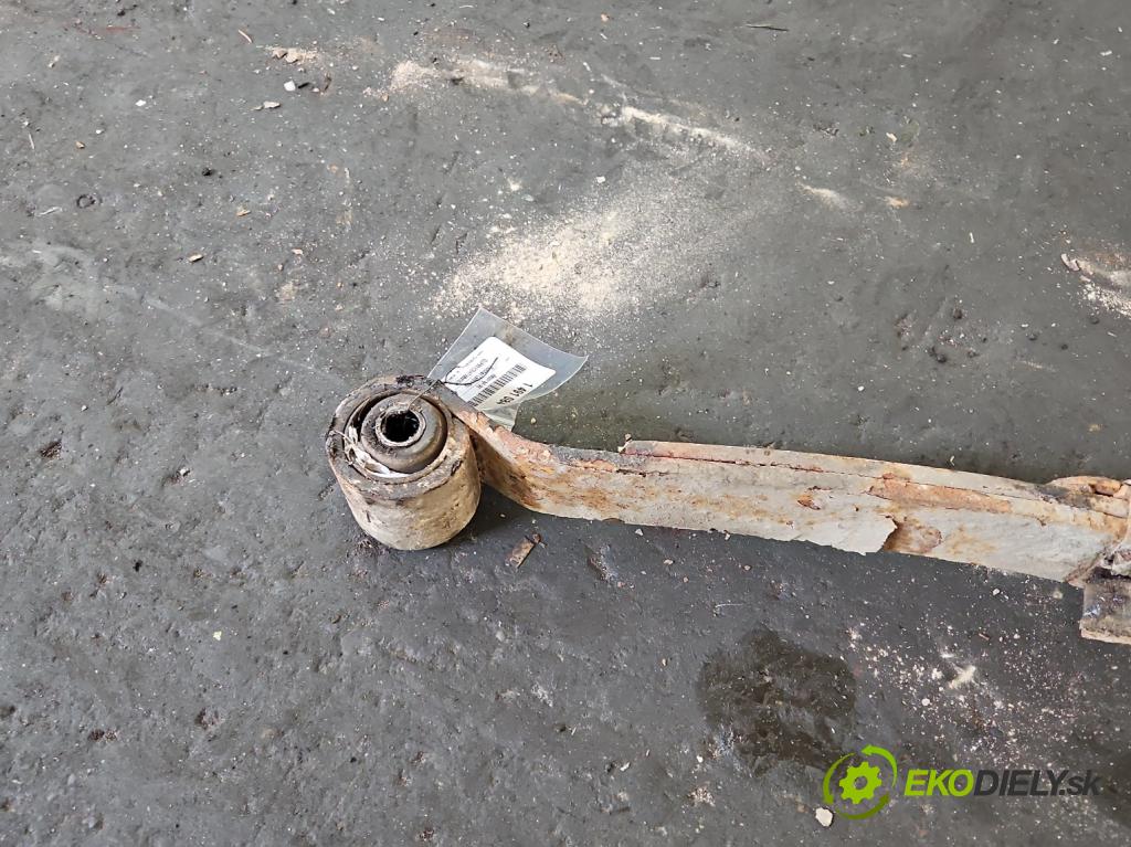 Polonez Caro / Atu 1.6 87 HP manual 64 kW 1598 cm3 5- listové pero zadné