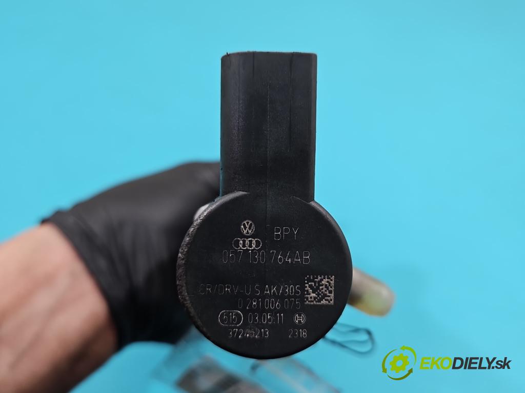 Audi Q5 2008-2016 2.0 tdi 170 HP manual 125 kW 1968 cm3 5- lišta vstrekovacia 03L130089Q (Vstrekovacia lišta)