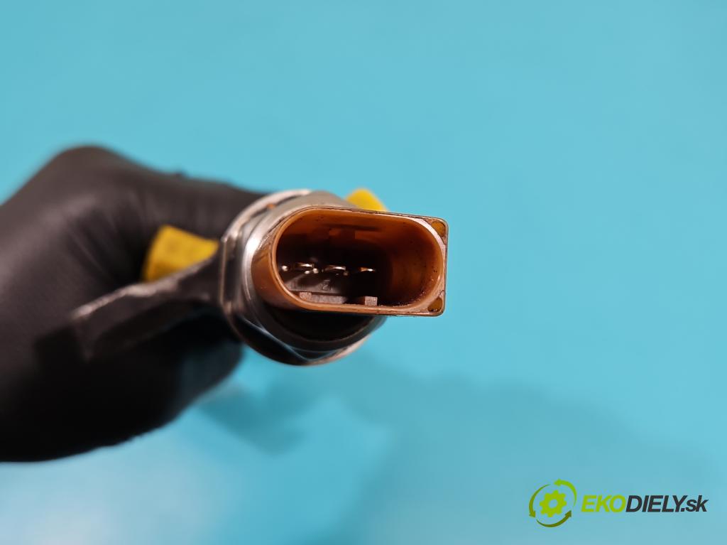 Audi Q5 2008-2016 2.0 tdi 170 HP manual 125 kW 1968 cm3 5- lišta vstrekovacia 03L130089Q (Vstrekovacia lišta)