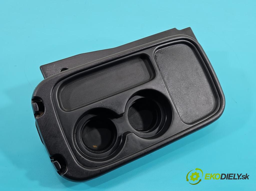 Honda CR-V II 2001-2006 2.2 i-CTDi 140 HP manual 103 kW 2204 cm3 5- Rukojeť: na nápoje:  (Držiak (úchyt) na nápoje)