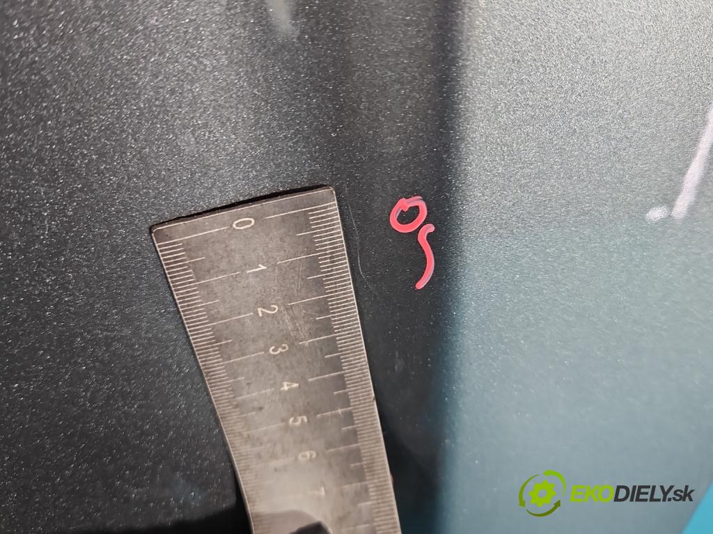 Honda CR-V II 2001-2006 2.2 i-CTDi 140 HP manual 103 kW 2204 cm3 5- kapota predná