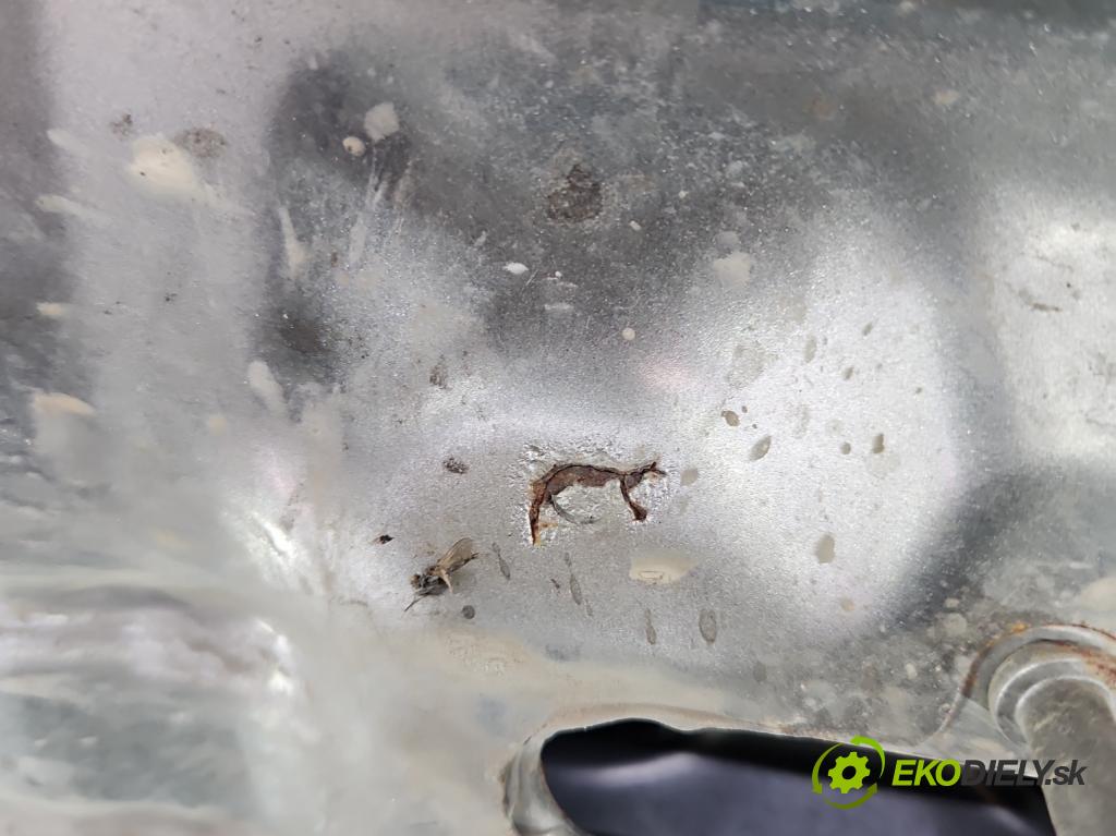 Honda CR-V II 2001-2006 2.2 i-CTDi 140 HP manual 103 kW 2204 cm3 5- kapota predná