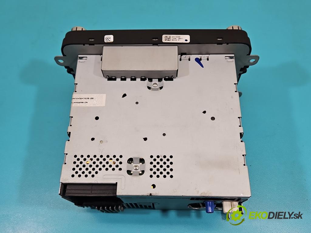 Vw Passat B7 2010-2014 2.0 tdi 140 HP automatic 103 kW 1968 cm3 5- Radio originál 1T0035680H