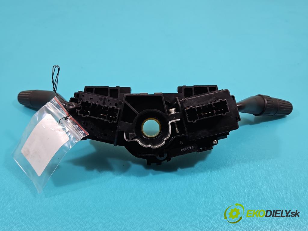 Honda CR-V II 2001-2006 2.2 i-CTDi 140 HP manual 103 kW 2204 cm3 5- prepínač komplex: 35250S6EE211M1 (Prepínacie páčky pod volantom)