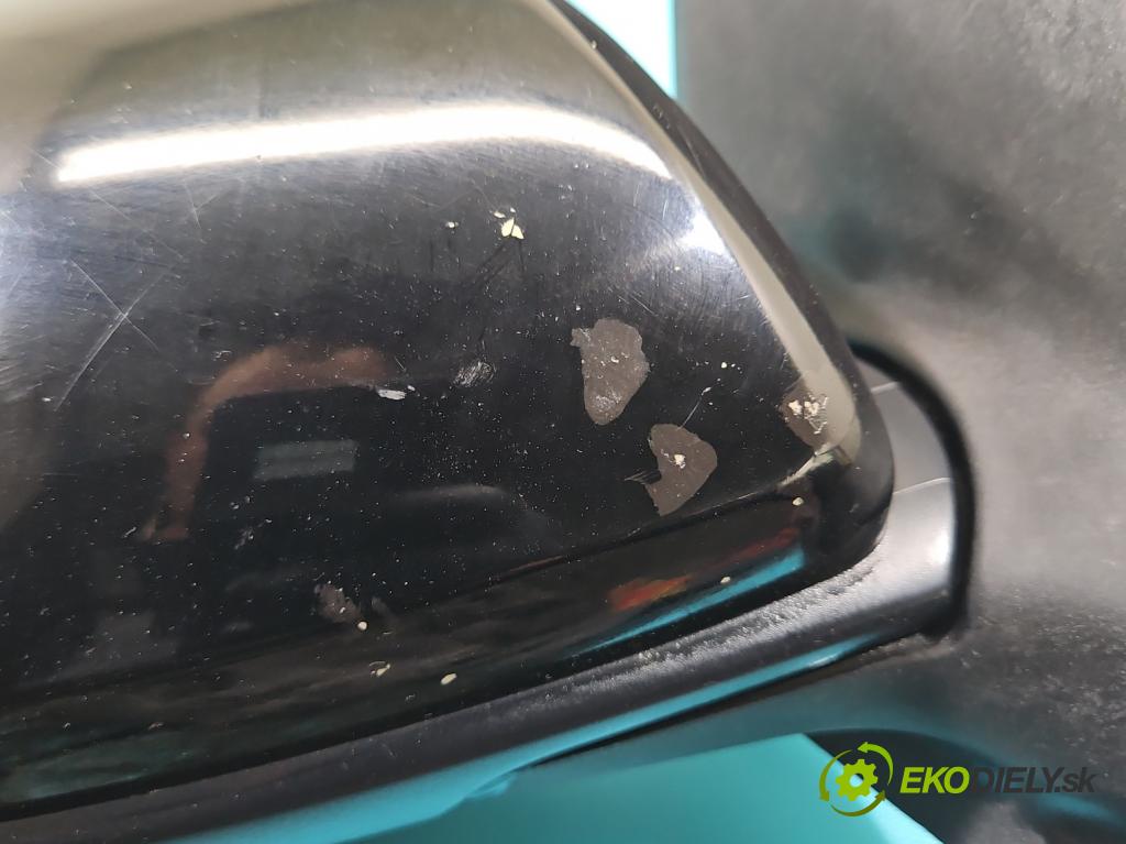 Mazda 2 II 2007-2014 1.3 16V 75 hp manual 55 kW 1349 cm3 5- zpětné zrcátko pravé  (Klika dveří ostatní)