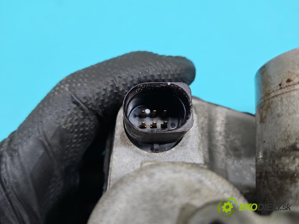 Audi A2 1.4 16V 75 HP manual 55 kW 1390 cm3 5- klapka 036133062B (Škrtiaca klapka)