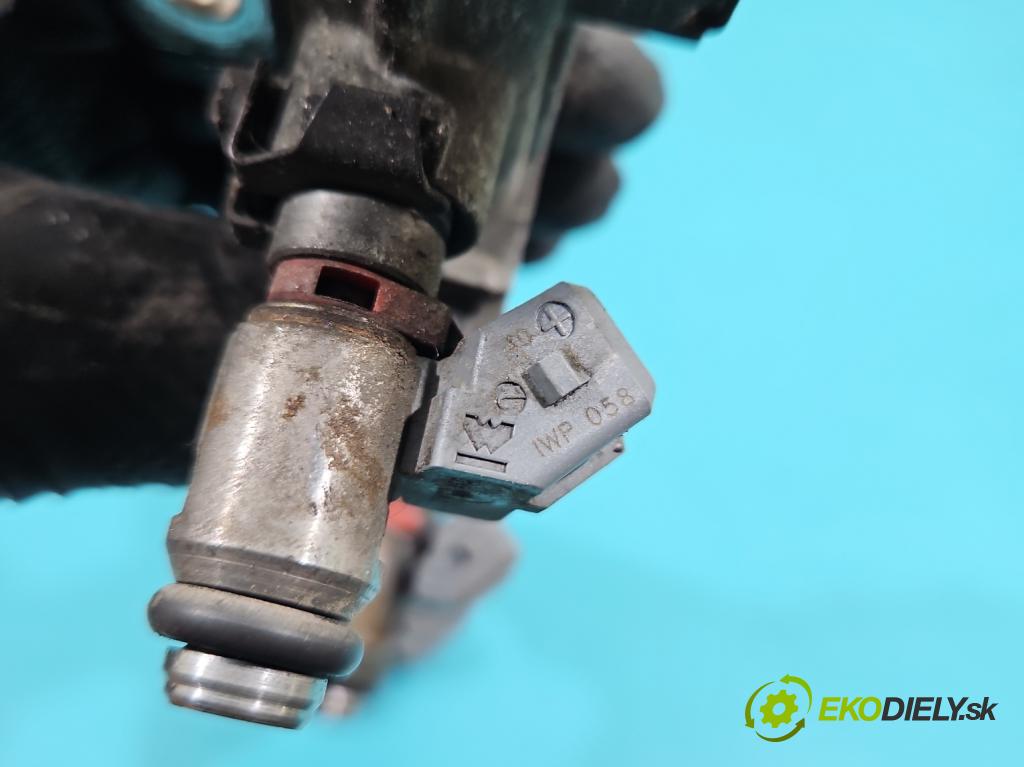 Audi A2 1.4 16V 75 HP manual 55 kW 1390 cm3 5- vstrek IWP058 (Vstrekovač paliva)