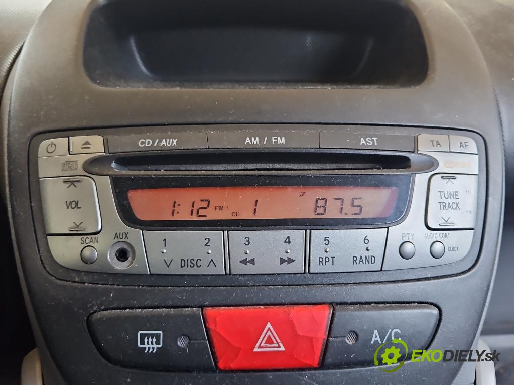 Toyota Aygo 2005-2014 1.0 VVTI 68 HP manual 50 kW 998 cm3 5- Radio originál 86120-0H010