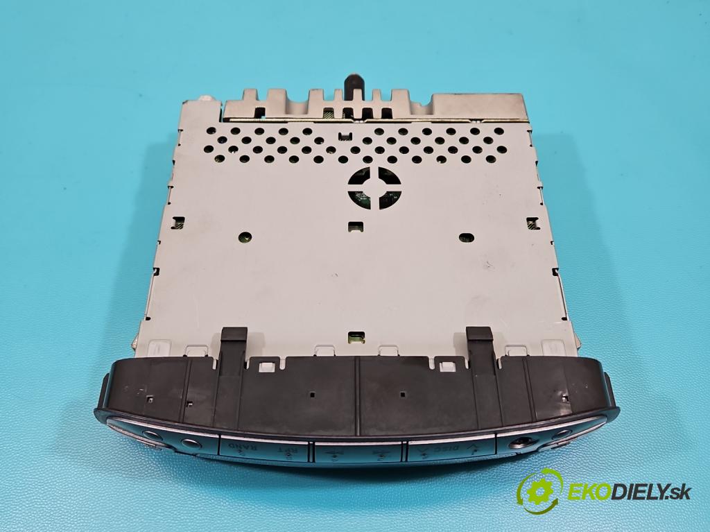 Toyota Aygo 2005-2014 1.0 VVTI 68 HP manual 50 kW 998 cm3 5- Radio originál 86120-0H010