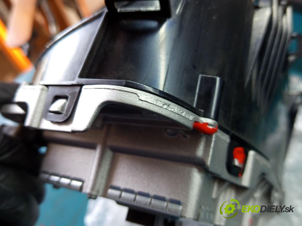 Ford S-max II 2015-2023 2.0 tdci 150 hp automatic 110 kW 1995 cm3 5- Přístrojová deska A13758836 (Přístrojová deska)