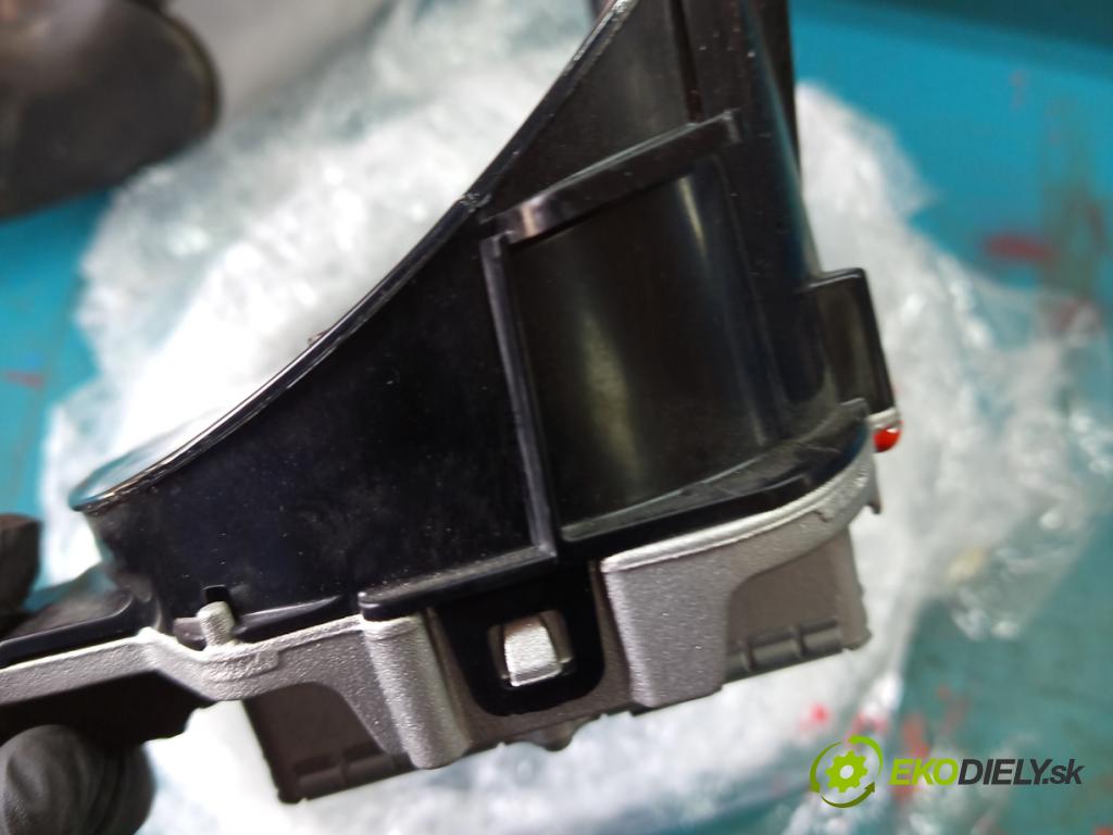 Ford S-max II 2015-2023 2.0 tdci 150 hp automatic 110 kW 1995 cm3 5- Přístrojová deska A13758836 (Přístrojová deska)