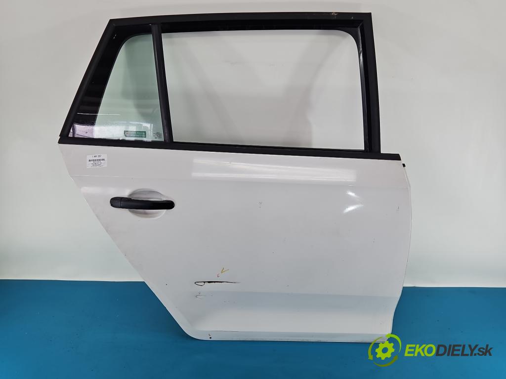 Skoda Rapid 2012-2019 1.6 tdi 90 hp manual 66 kW 1598 cm3 5- dveře zadní pravé  (Klika dveří ostatní)