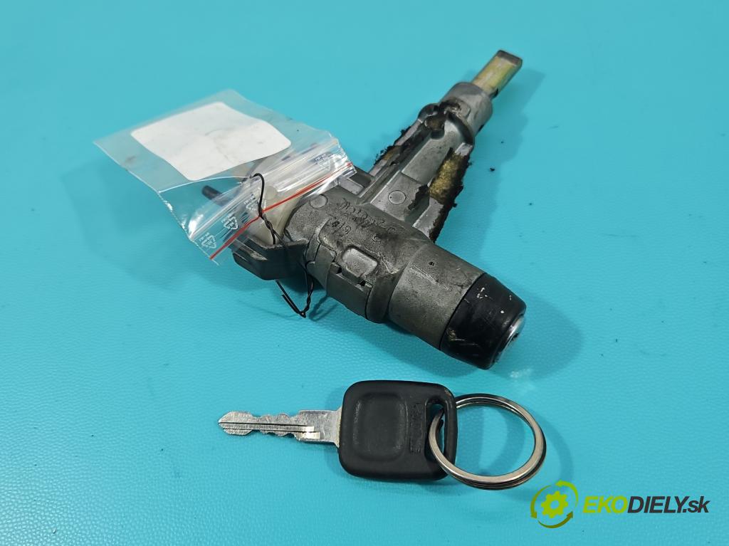 Audi 80 B3 1986-1991 1.8 90 HP manual 66 kW 1781 cm3 4- Spínačka  (Spínacia skrinka)