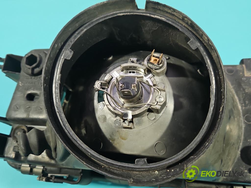 Audi 80 B3 1986-1991 1.8 90 HP manual 66 kW 1781 cm3 4- Reflektor: pravý  (Svetlo predné pravé)