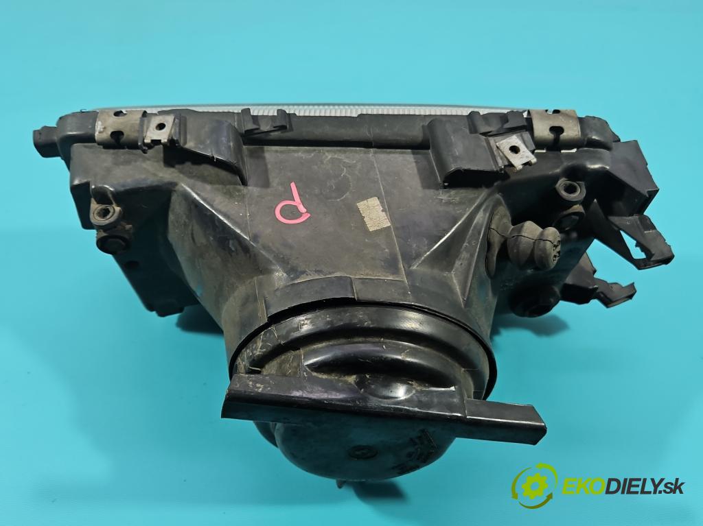 Audi 80 B3 1986-1991 1.8 90 HP manual 66 kW 1781 cm3 4- Reflektor: pravý  (Svetlo predné pravé)