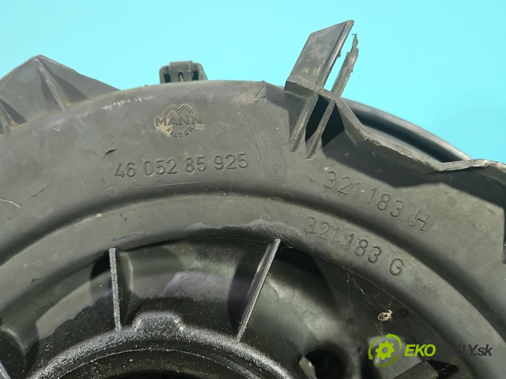 Audi 80 B3 1986-1991 1.8 90 HP manual 66 kW 1781 cm3 4- obal filtra vzduchu 050129607C (Obal vzduchového filtra)