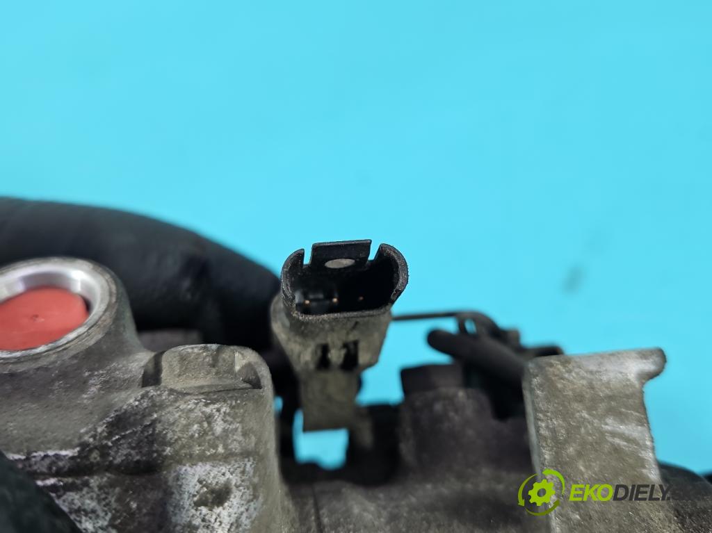 Bmw 5 F10 2010-2017 2.0 T 245KM automatic 180 kW 1997 cm3 4- Kompresor: klimatizácie 9216466 (Kompresor klimatizácie)