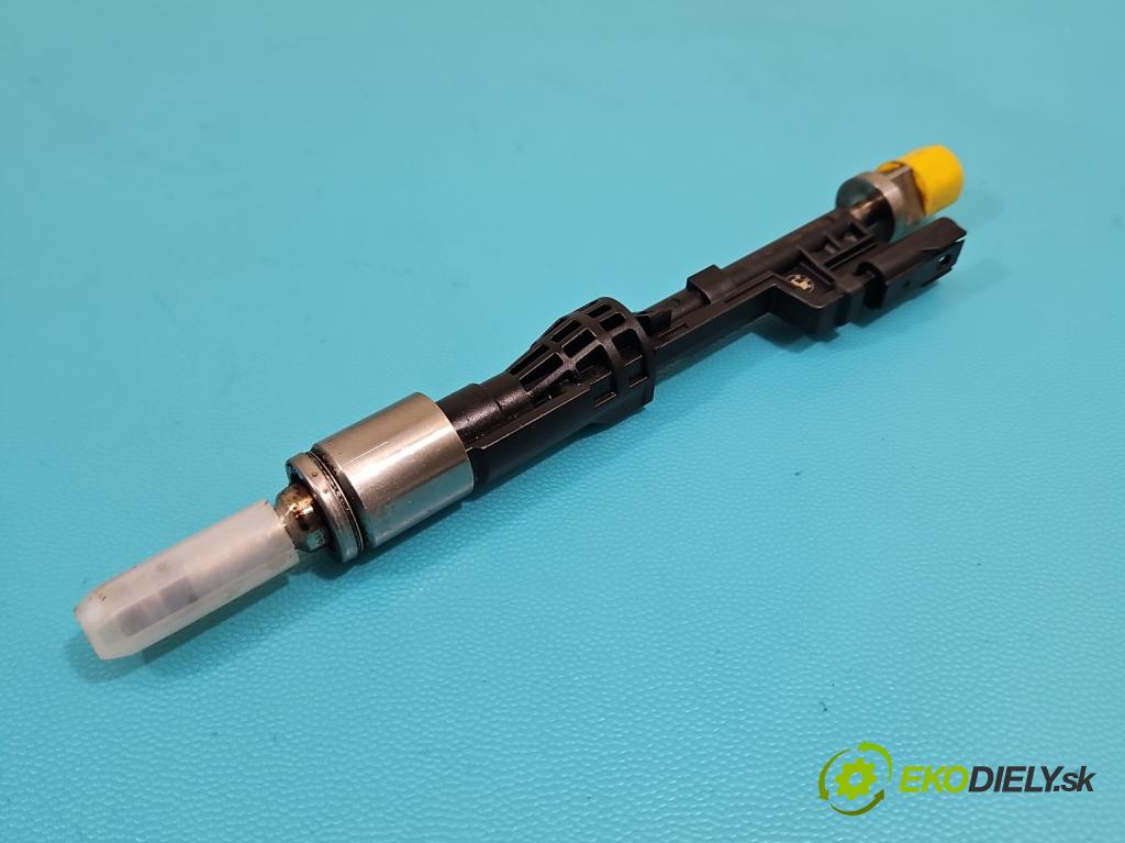 Bmw 5 F10 2010-2017 2.0 T 245KM automatic 180 kW 1997 cm3 4- vstrek 7597870 (Vstrekovač paliva)