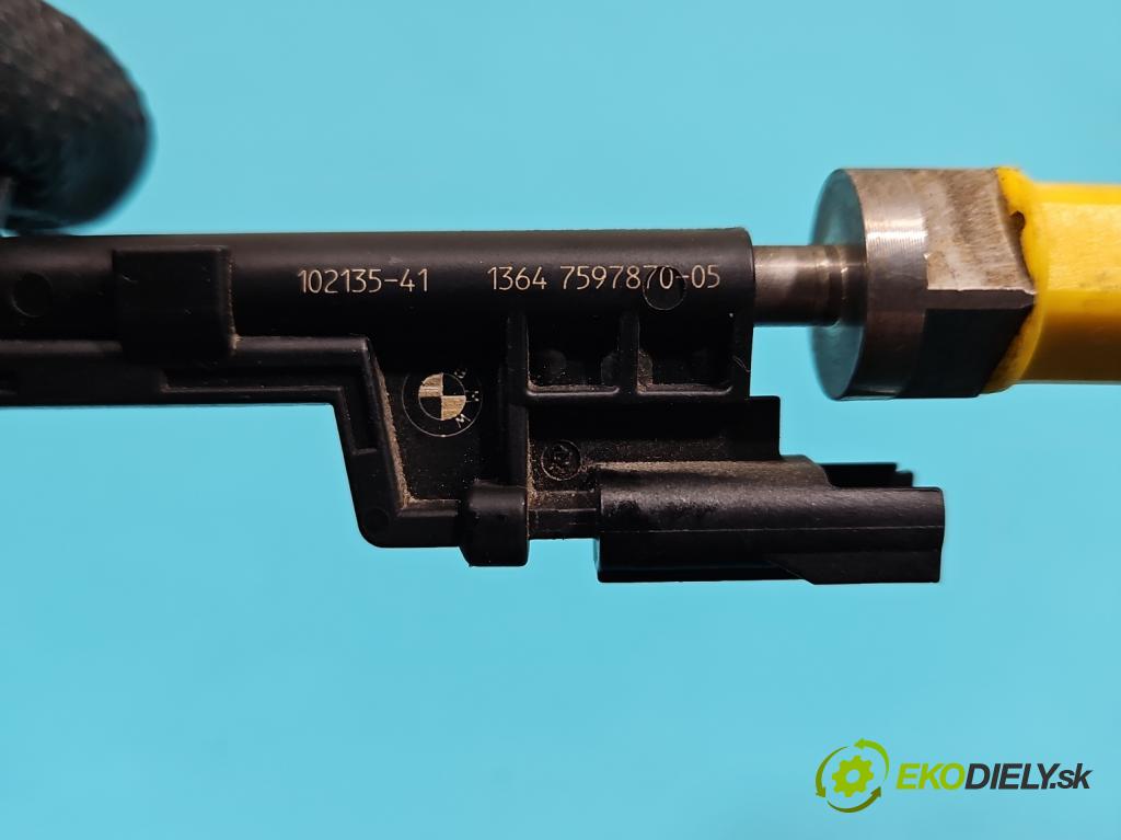 Bmw 5 F10 2010-2017 2.0 T 245KM automatic 180 kW 1997 cm3 4- vstrek 7597870 (Vstrekovač paliva)