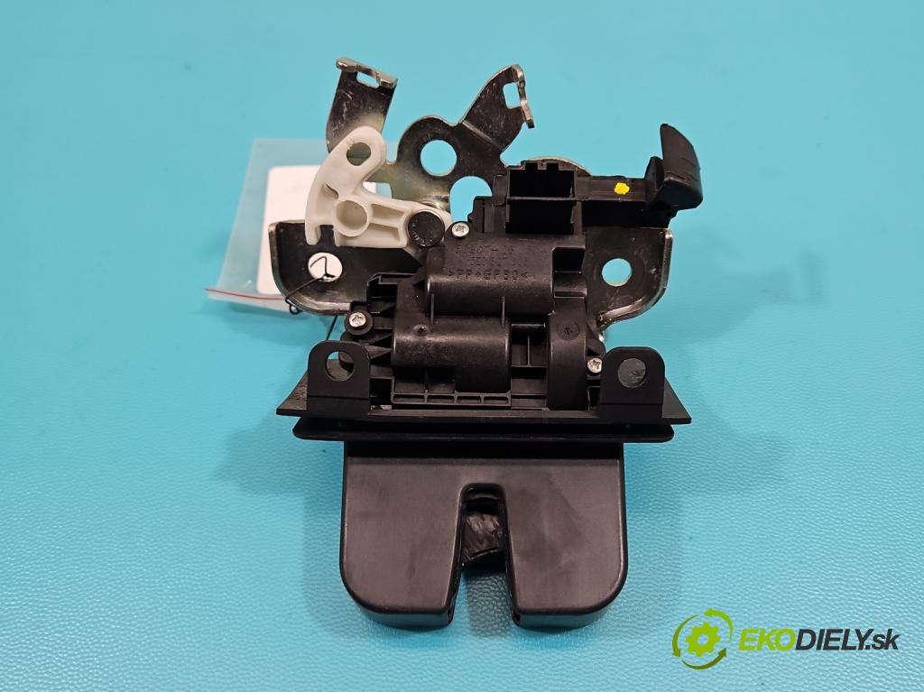 Skoda Rapid 2012-2019 1.6 tdi 90 HP manual 66 kW 1598 cm3 5- zámok kufrové dvere zadné 5E0827505