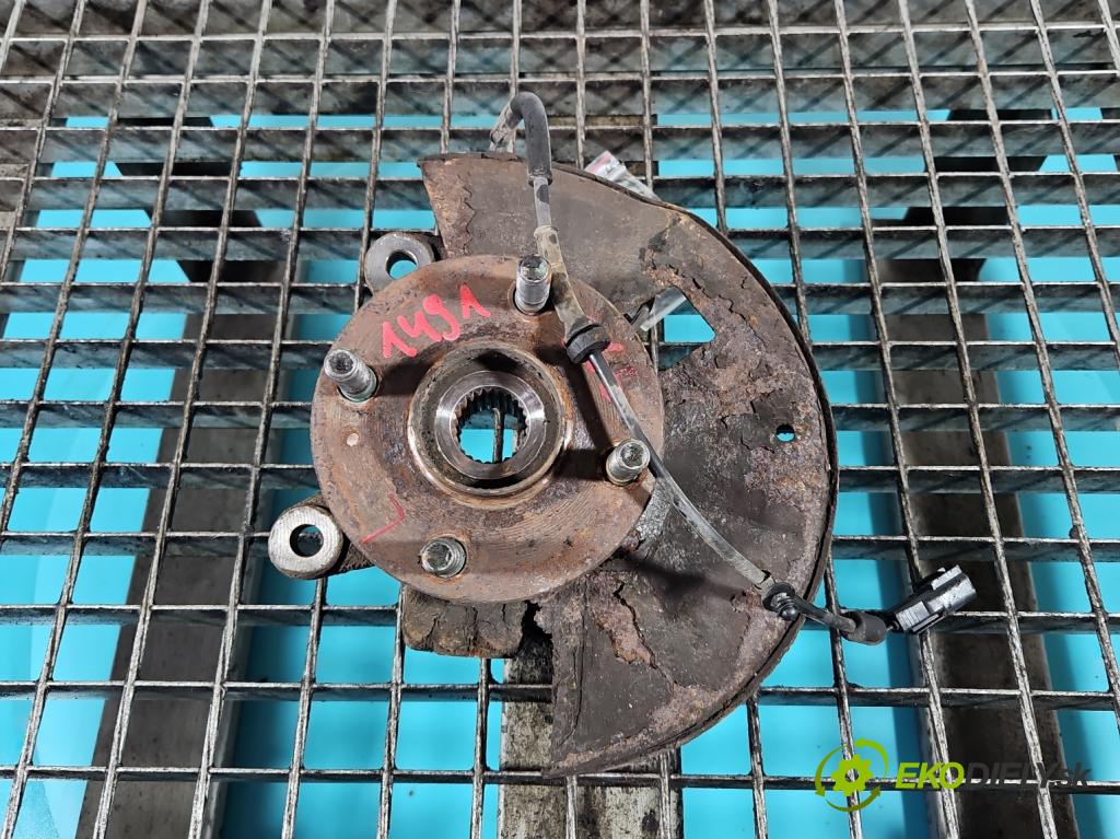 Mazda 2 II 2007-2014 1.3 16V 75 hp manual 55 kW 1349 cm3 5- náboj levé  (Náboj kola)