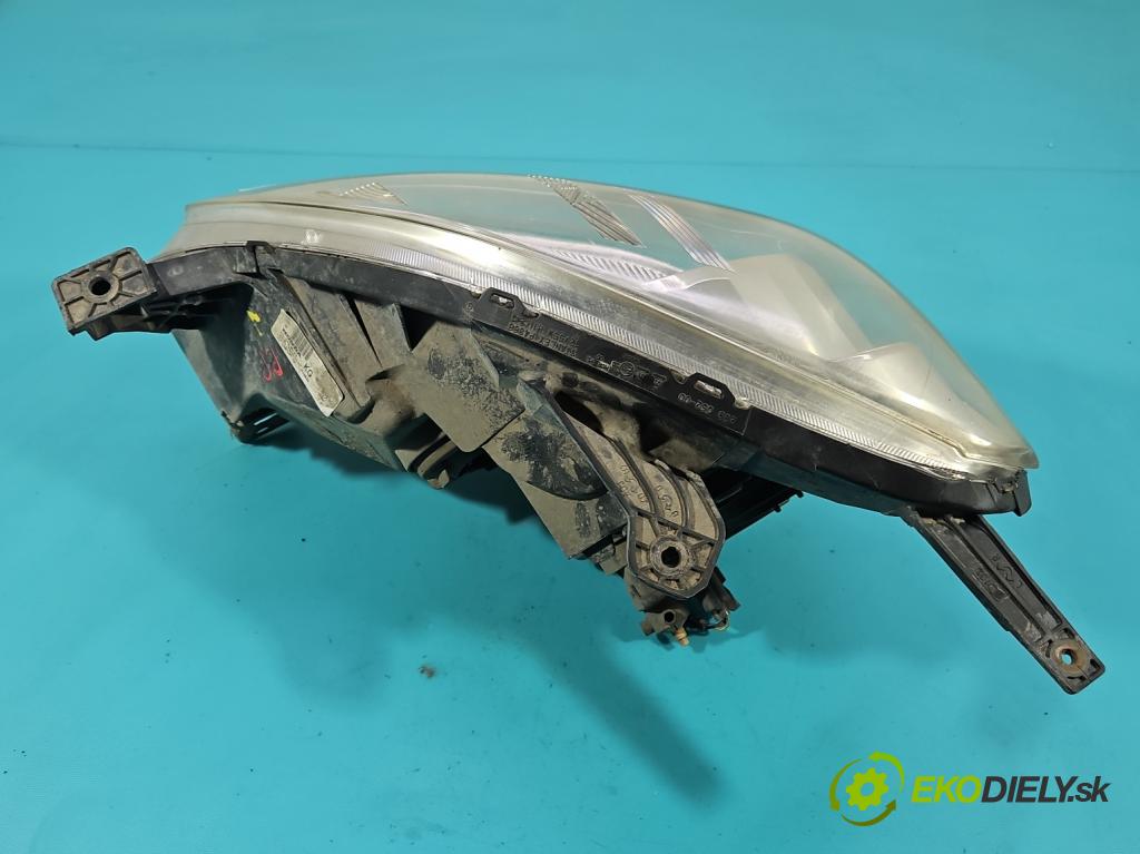 Honda CR-V II 2001-2006 2.2 i-CTDi 140 HP manual 103 kW 2204 cm3 5- Reflektor: pravý 33100-SCA-G010-M1 (Svetlo predné pravé)