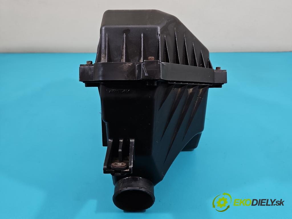 Honda CR-V II 2001-2006 2.2 i-CTDi 140 HP manual 103 kW 2204 cm3 5- obal filtra vzduchu  (Obal vzduchového filtra)