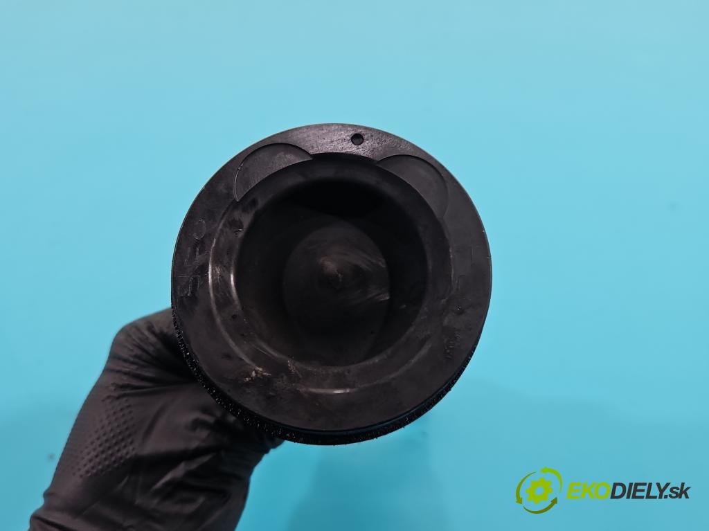 Hyundai I40 1.7 crdi 116 HP manual 85 kW 1685 cm3 5- piest (Piest)