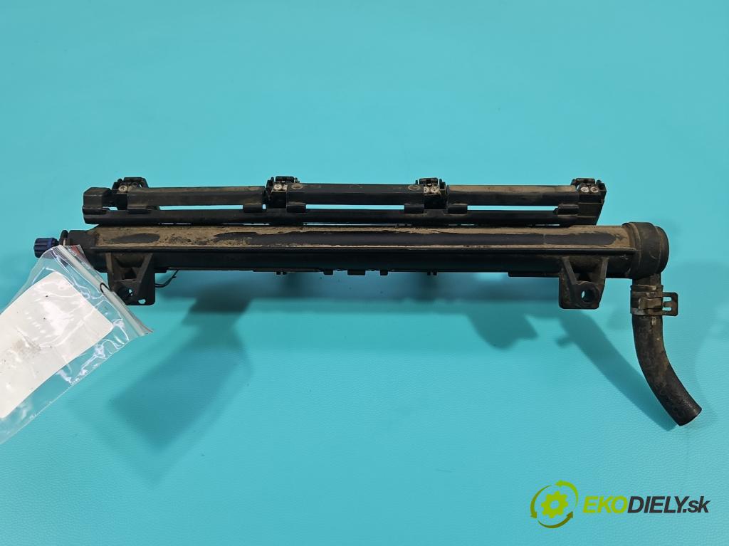 Seat Cordoba II 6L 2002-2008 1.4 16v 75 HP manual 55 kW 1390 cm3 4- vstrek 036906031M (Vstrekovač paliva)