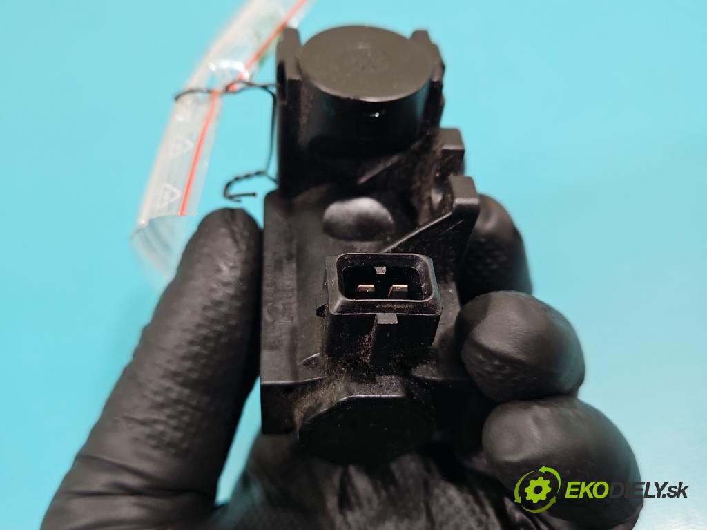 Bmw 5 F10 2010-2017 2.0 T 245KM automatic 180 kW 1997 cm3 4- ventil podtlaku 7626351 (Ventil)