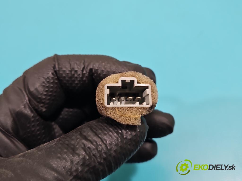 Honda CR-V II 2001-2006 2.2 i-CTDi 140 HP manual 103 kW 2204 cm3 5- snímač teploty: interné: 173000-0860