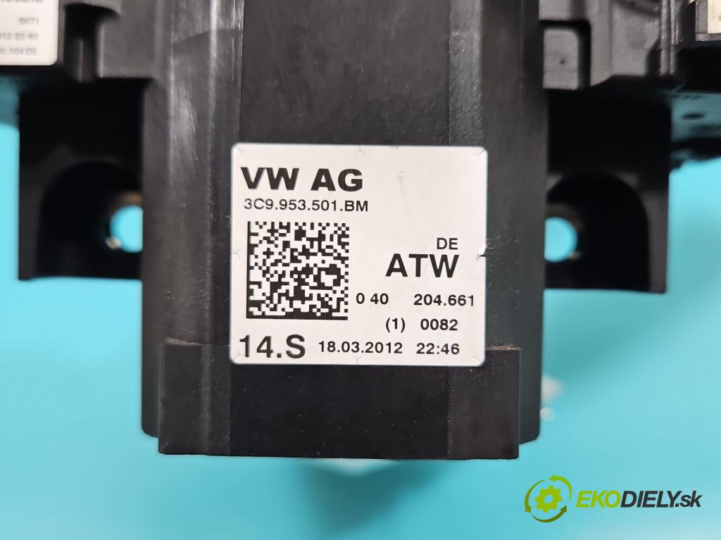Vw Passat B7 2010-2014 2.0 tdi 140 HP automatic 103 kW 1968 cm3 5- prepínač komplex: 3C9953502E (Prepínacie páčky pod volantom)