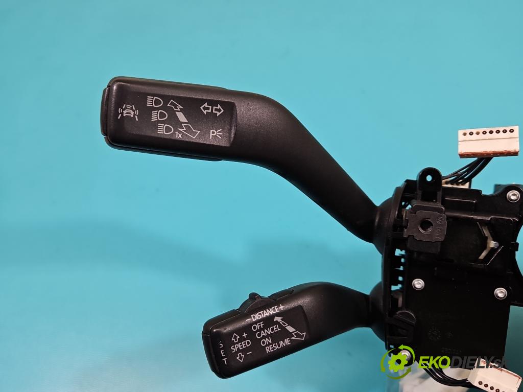 Vw Passat B7 2010-2014 2.0 tdi 140 HP automatic 103 kW 1968 cm3 5- prepínač komplex: 3C9953502E (Prepínacie páčky pod volantom)