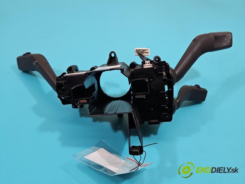 Vw Passat B7 2010-2014 2.0 tdi 140 HP automatic 103 kW 1968 cm3 5- prepínač komplex: 3C9953502E (Prepínacie páčky pod volantom)