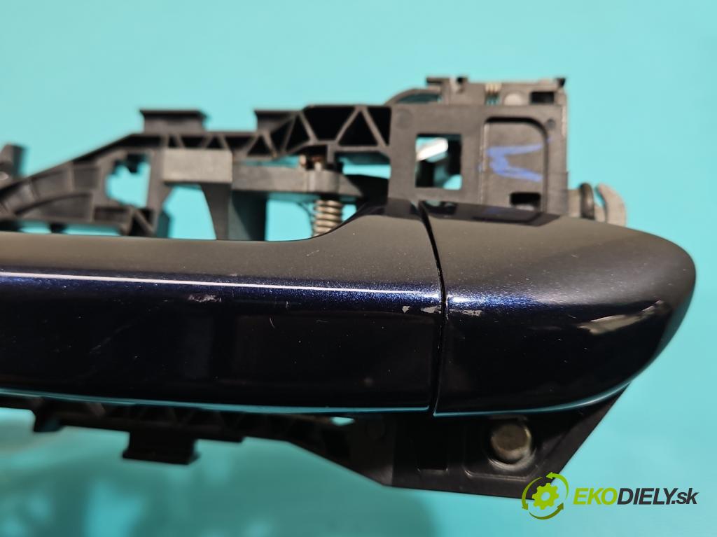 Vw Passat B7 2010-2014 2.0 tdi 140 HP automatic 103 kW 1968 cm3 5- rukoväť predné ľavé mimo: 3C0837885H (Kľučka dverí vonkajšia predná ľavá)