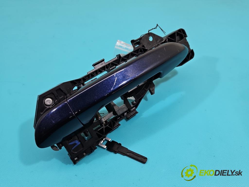 Vw Passat B7 2010-2014 2.0 tdi 140 HP automatic 103 kW 1968 cm3 5- rukoväť predné ľavé mimo: 3C0837885H (Kľučka dverí vonkajšia predná ľavá)