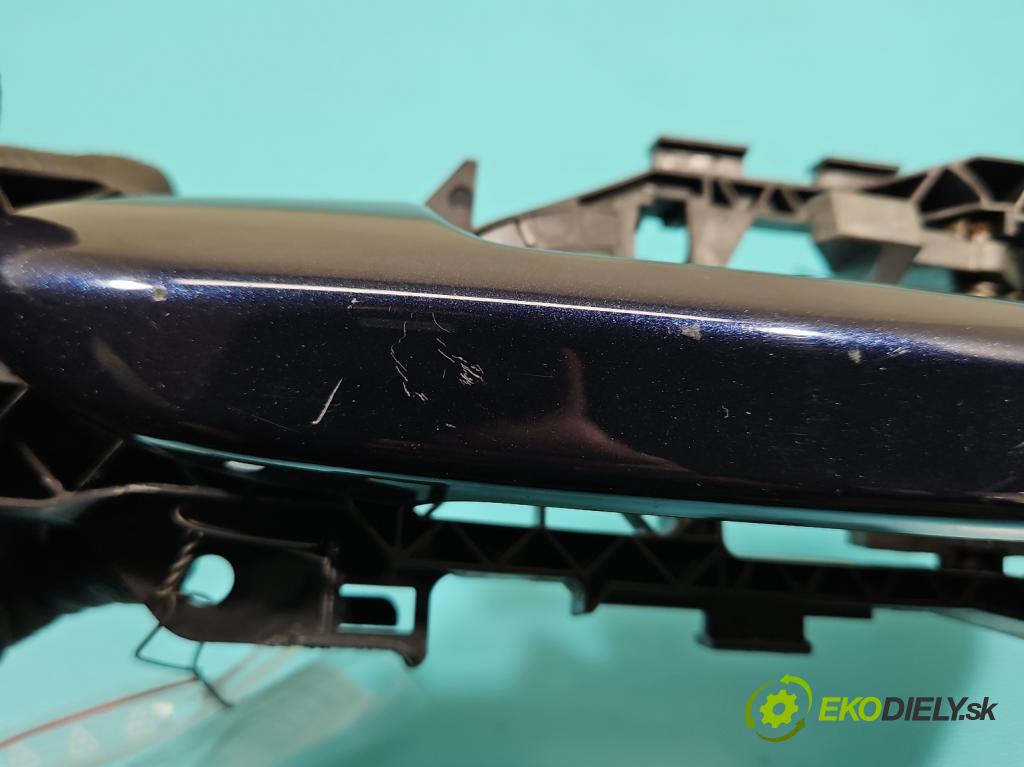 Vw Passat B7 2010-2014 2.0 tdi 140 HP automatic 103 kW 1968 cm3 5- rukoväť predné ľavé mimo: 3C0837885H (Kľučka dverí vonkajšia predná ľavá)