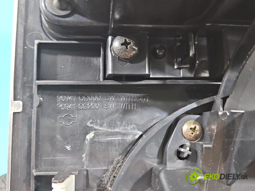 Infiniti FX I 2003-2008 3.5 V6 280KM automatic 206 kW 3498 cm3 5- lišta ozdobná interiéry: