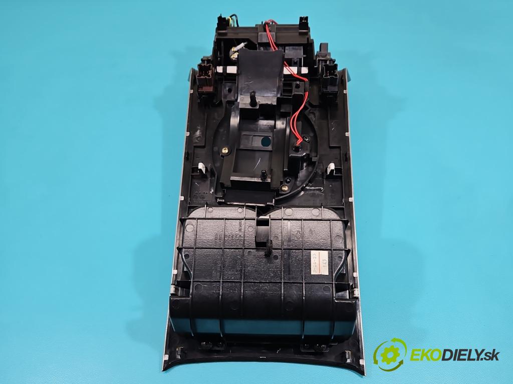 Infiniti FX I 2003-2008 3.5 V6 280KM automatic 206 kW 3498 cm3 5- lišta ozdobná interiéry: