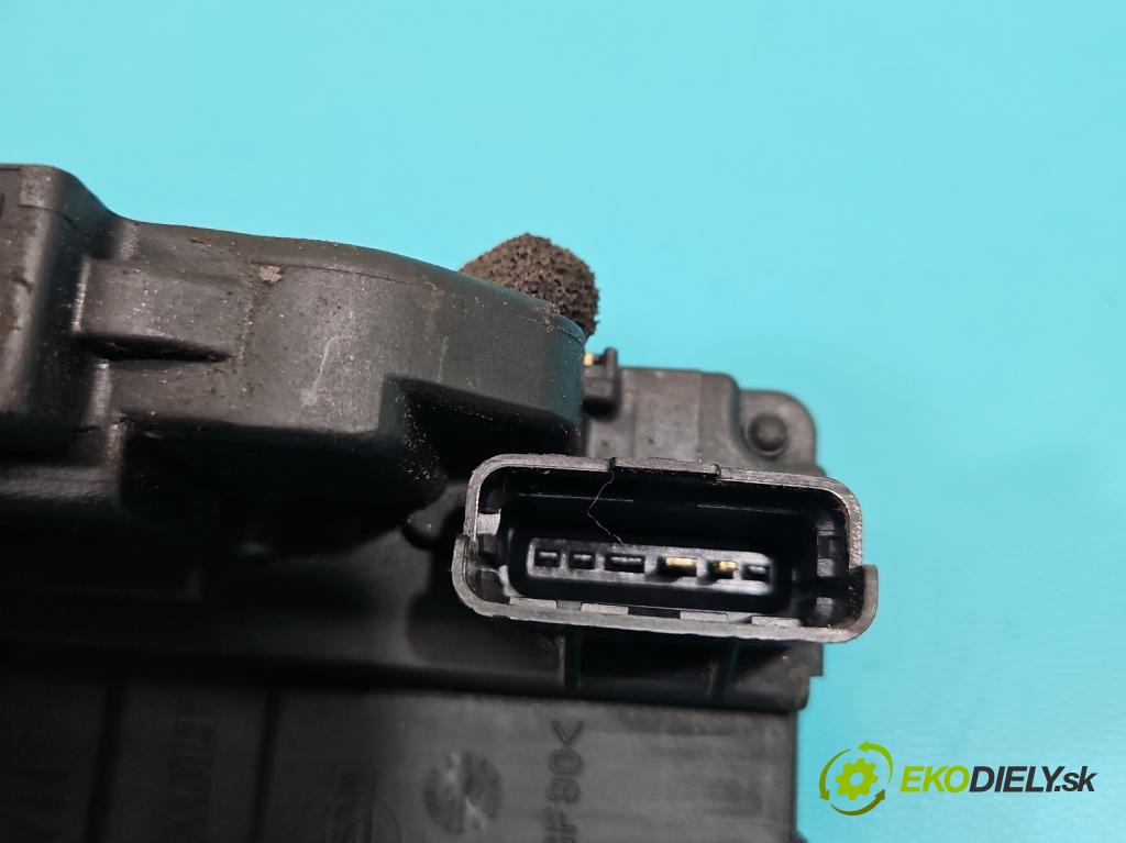 Infiniti FX I 2003-2008 3.5 V6 280KM: automatic 206 kW 3498 cm3 5- zámok zadné pravý