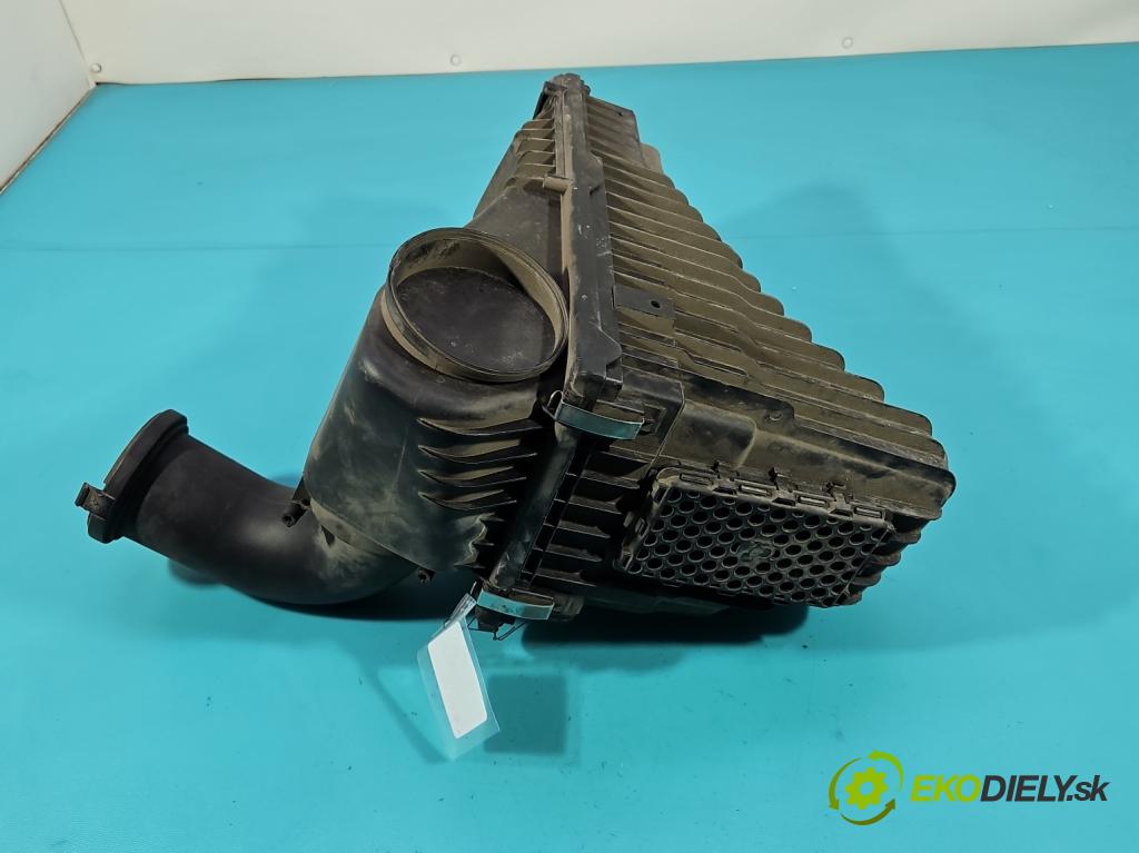 Porsche Cayenne I 2002-2010 3.2 V6 250 HP automatic 184 kW 3189 cm3 5- obal filtra vzduchu 7L5128607F (Obal vzduchového filtra)