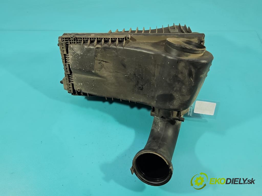 Porsche Cayenne I 2002-2010 3.2 V6 250 HP automatic 184 kW 3189 cm3 5- obal filtra vzduchu 7L5128607F (Obal vzduchového filtra)