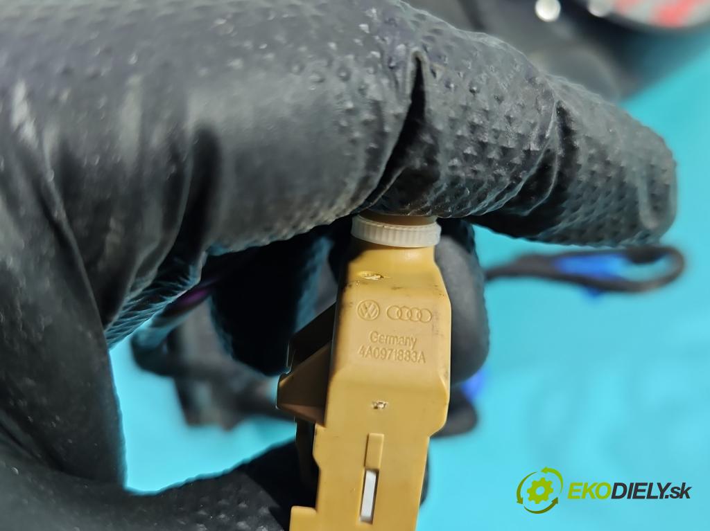 Porsche Cayenne I 2002-2010 3.2 V6 250 HP automatic 184 kW 3189 cm3 5- zrkadlo pravé  (Kľučka dverí ostatné)