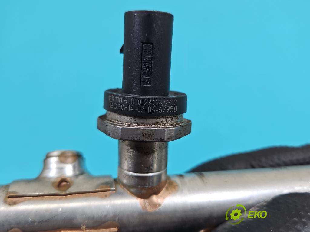 Audi A5 8T 2007-2016 2.0 TFSI 224hp automatic 165 kW 1984 cm3 5- vstrek 06L906036K (Vstrekovač paliva)