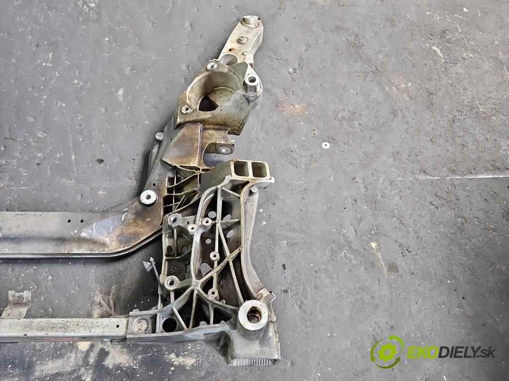 Bmw 5 F10 2010-2017 2.0 T 245KM automatic 180 kW 1997 cm3 4- výstuha motora 6799321