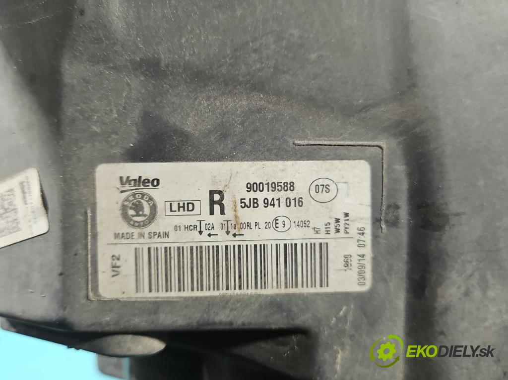 Skoda Rapid 2012-2019 1.6 tdi 90 HP manual 66 kW 1598 cm3 5- Reflektor: pravý 5JB941016 (Svetlo predné pravé)