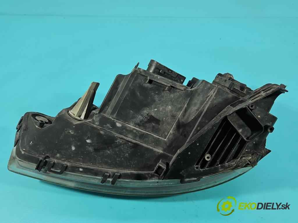 Opel Corsa C 2000-2006 1.2 16V 80 HP manual 59 kW 1229 cm3 3- Reflektor: pravý 0096726 (Svetlo predné pravé)