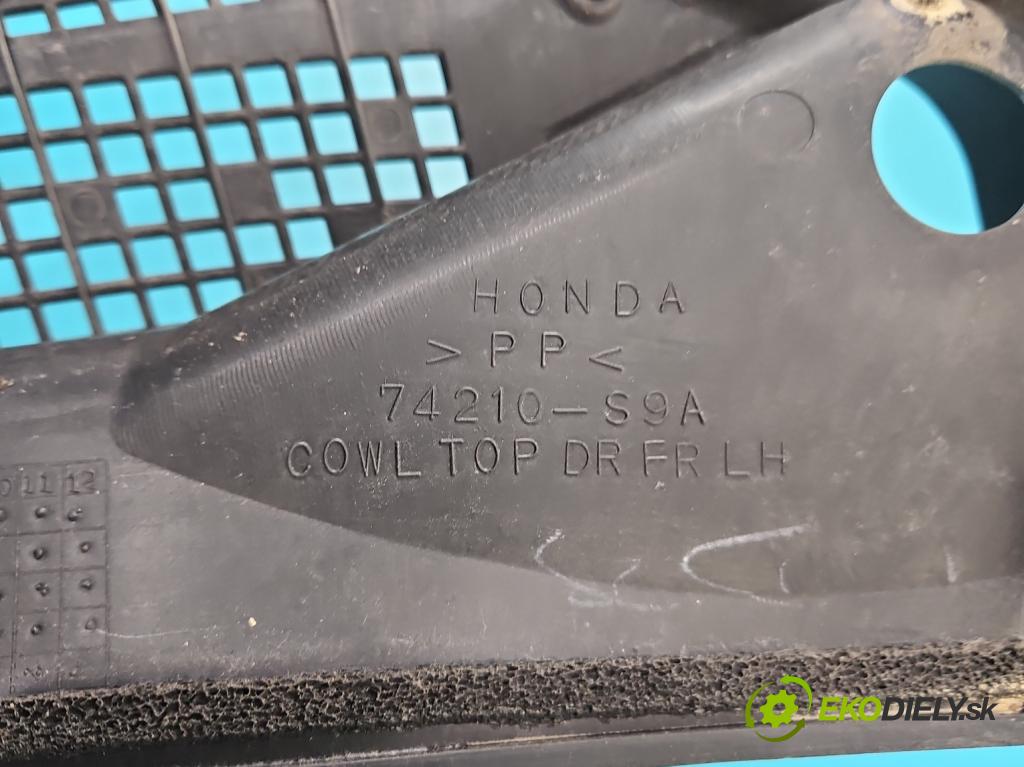 Honda CR-V II 2001-2006 2.2 i-CTDi 140 hp manual 103 kW 2204 cm3 5- torpédo 74220-S9A (Plast pod čelním sklem)
