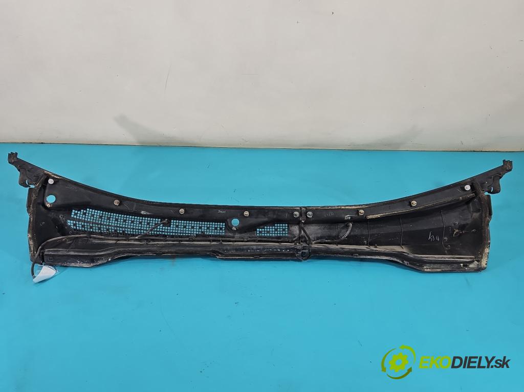 Honda CR-V II 2001-2006 2.2 i-CTDi 140 hp manual 103 kW 2204 cm3 5- torpédo 74220-S9A (Plast pod čelním sklem)